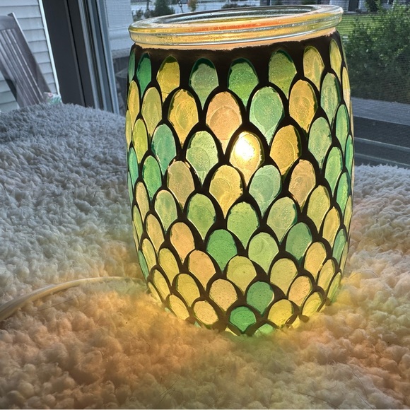 Used Mermaid Scentsy warmer - Picture 1 of 3